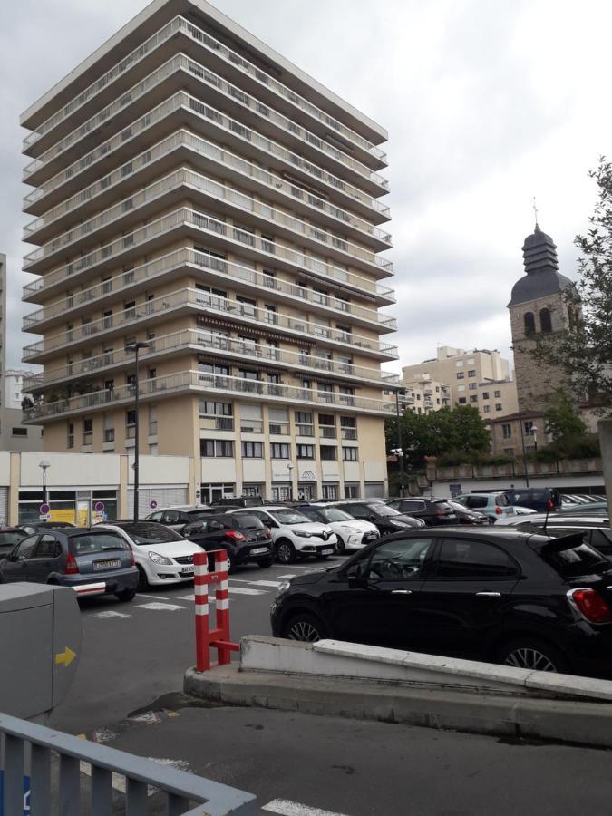 Appartement Hyper Centre Avec Garage Сент-Етьєн Екстер'єр фото